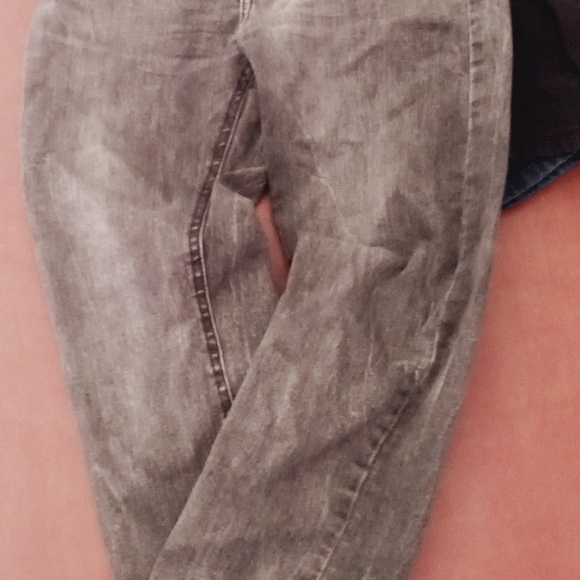 Like new boys pants - Picture 3 of 3